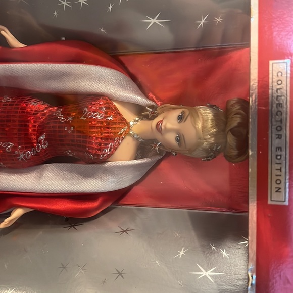 NIB! Barbie 2000 Collector Edition! - Picture 3 of 10